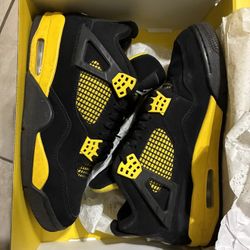 Retro 4 OG Thunder (2023) Originals