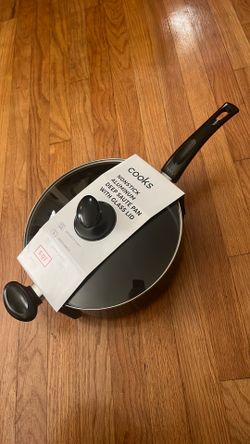 NEW  COOKS  PAN