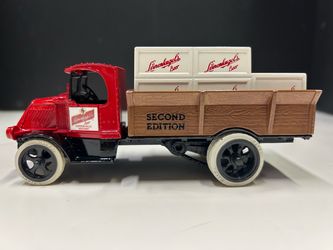 Ertl Mack AC Bulldog Leinenkugel's Beer DieCast Truck Bank
