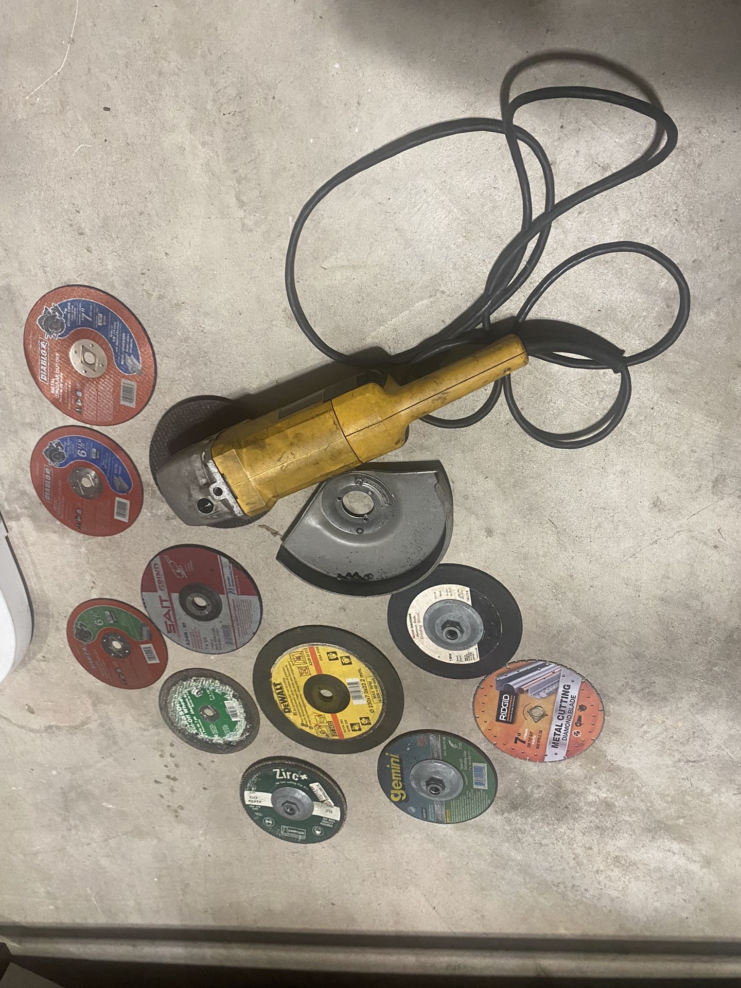 Large Dewalt Grinder With Grinding And Cutting Wheels