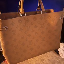 Louis Vuitton Mahina Bella Tote Bag 