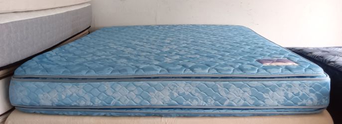 King Size Mattress (Colchón King Size)