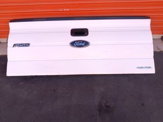 2009-2014 Ford F-150 Complete Tailgate With Accessories OEM.