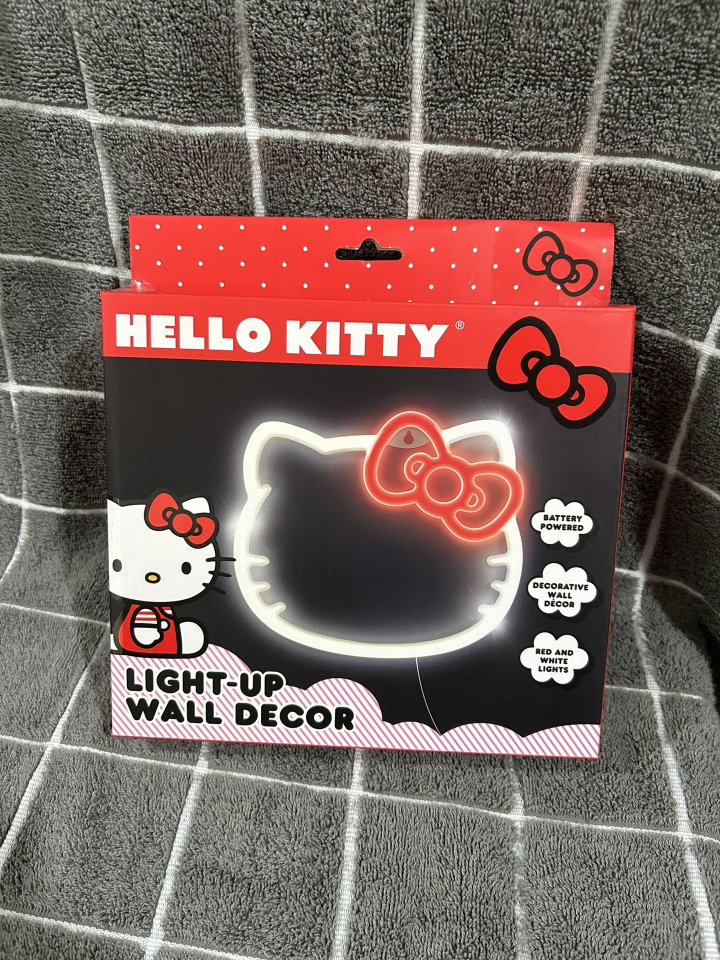 Hello Kitty Light Up Wall Decor Battery Powered