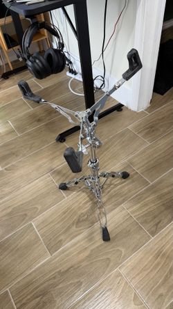 Pearl Double-Braced Snare Stand