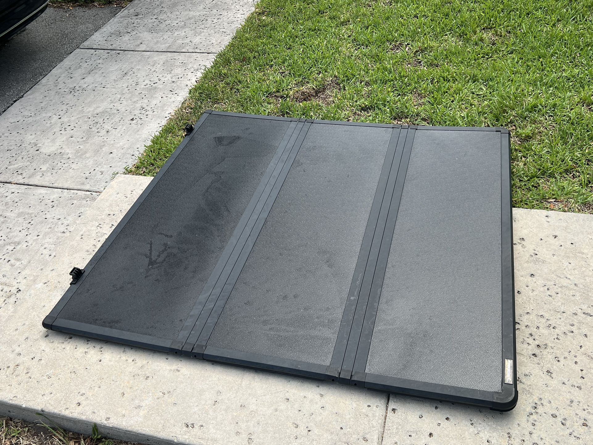Tonneau Cover for 2016-2023 Toyota Tacoma Short Bed