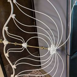 Queen Size Headboard And Footboard