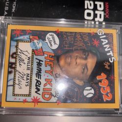 Willie Mays Baseball Card 