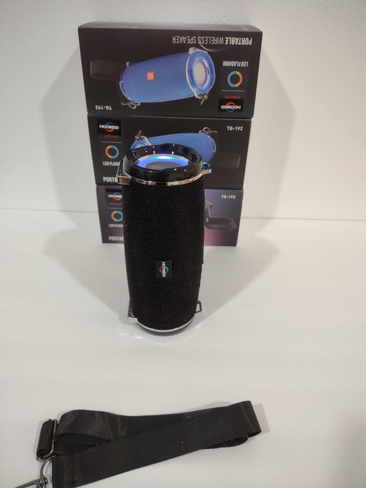 SPEAKER BLUETOOTH$25.NEW