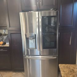 LG Knock Knock  Refrigerator 