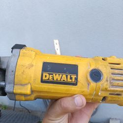 Dewalt 180mm Polisher 