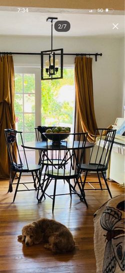 Crate barrel pottery barn table Plus 4 Chairs