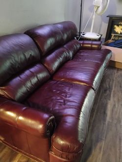 Leather couch/Hancock &Moore vintage