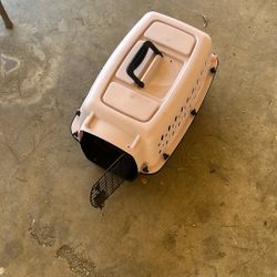 Dog kennel
