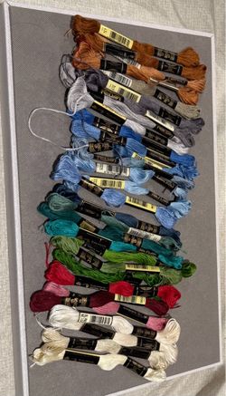DMC Embroidery Floss Lot - Lot of 30 skeins (Bag 6) Assorted Colors