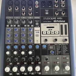 StudioLive AR8c 