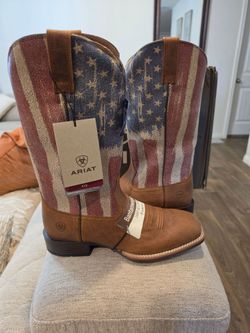 New Ariat Boots Size 8EE, 9D, 10.5D