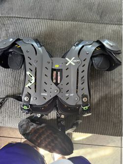 Shoulder pads