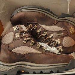 Timberland Men's Chocorua Trail Mid Waterproof boot