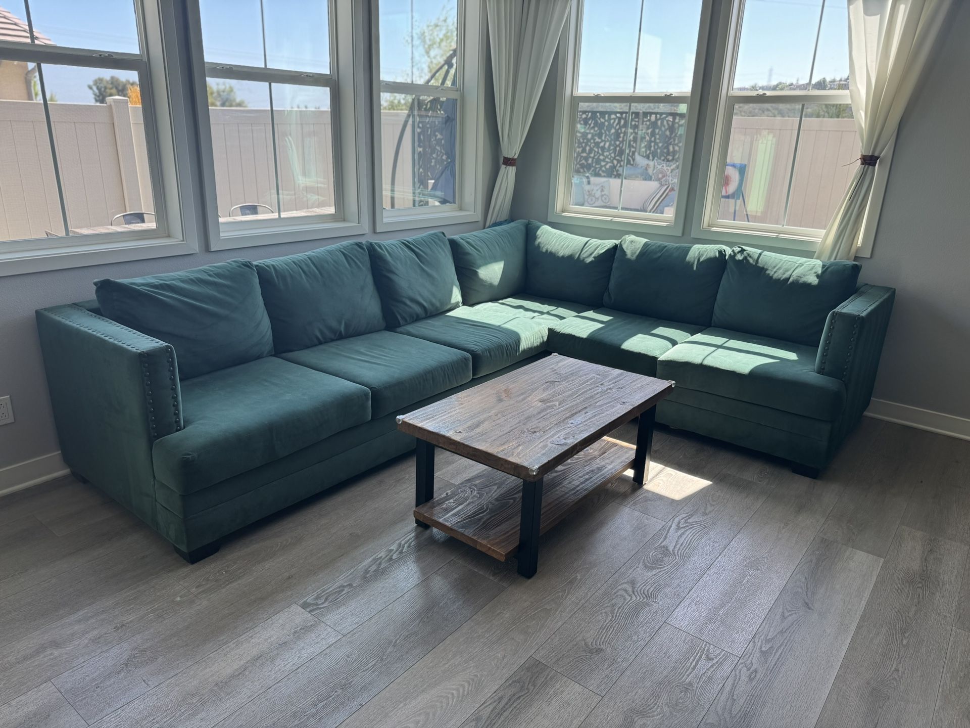 Sectional Couch/Sofa