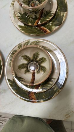 Dinner ware