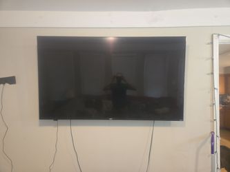 70 inch ONN ROKU TV