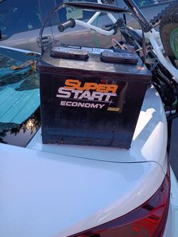 Super start top post battery holds very good charge