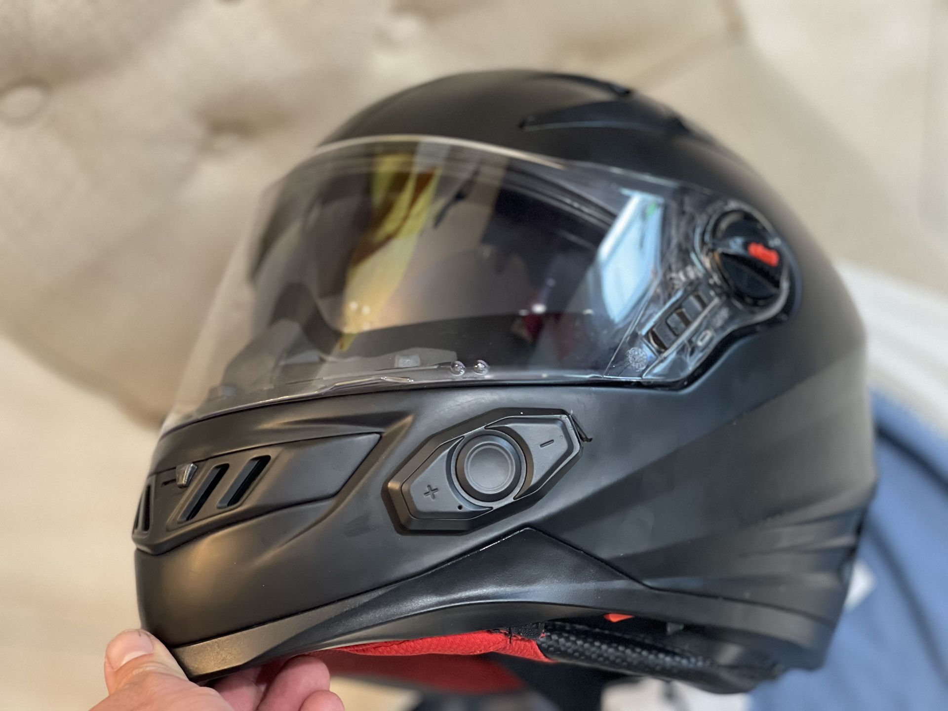 BILT motorcycle helmet (Size Large) - techno 2.0 Sena Bluetooth