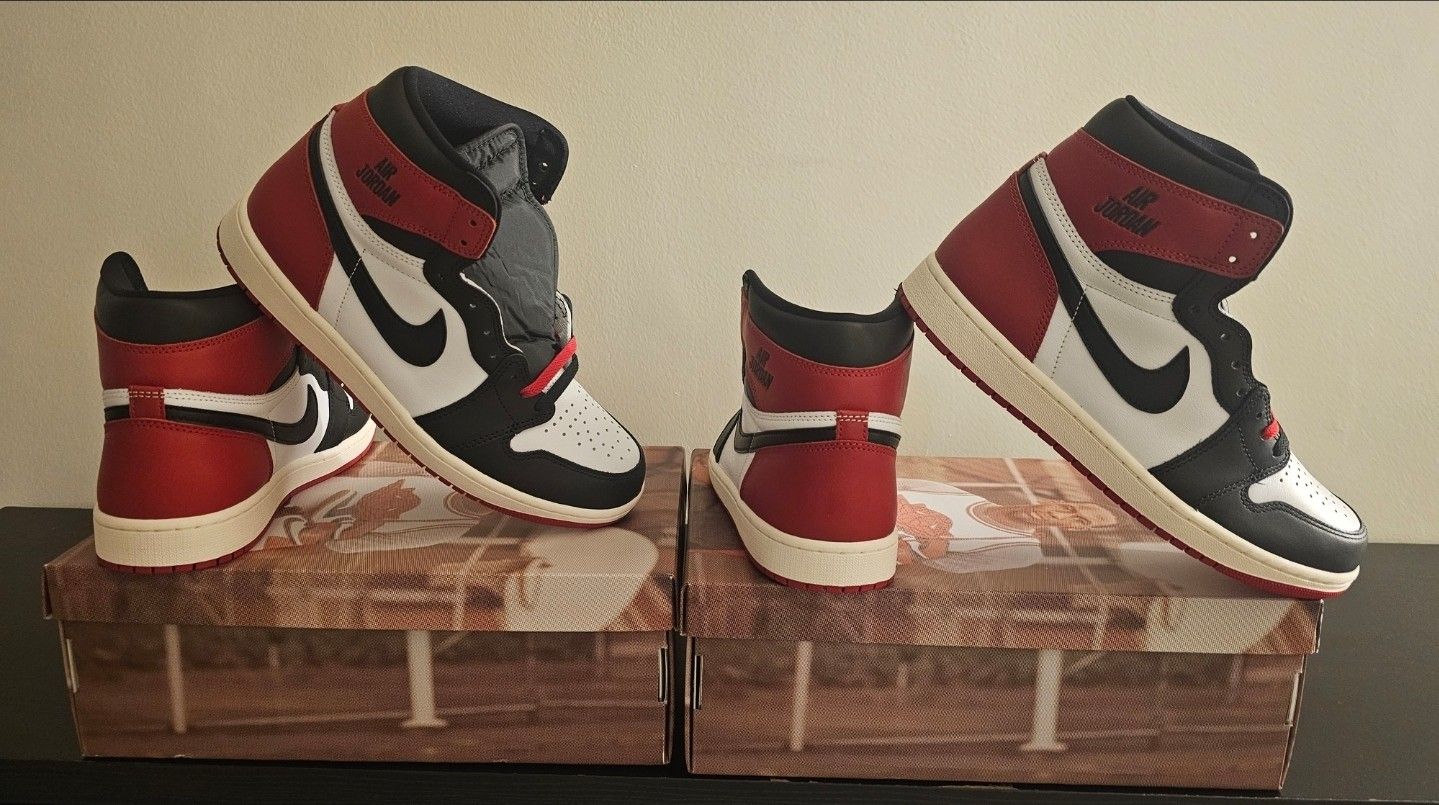 Jordan 1 Black Toe (Size 10)