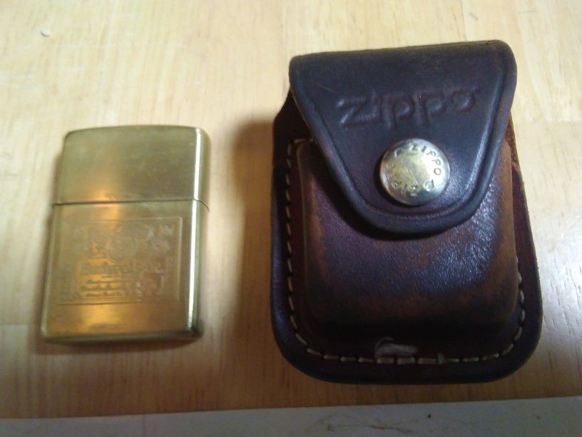 Vintage Budweiser Zippo Lighter& Zippo Leather Holder