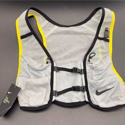 Nike Women's Runnning Trail VestAura/Diffused Blue/Speed Yellow/Black