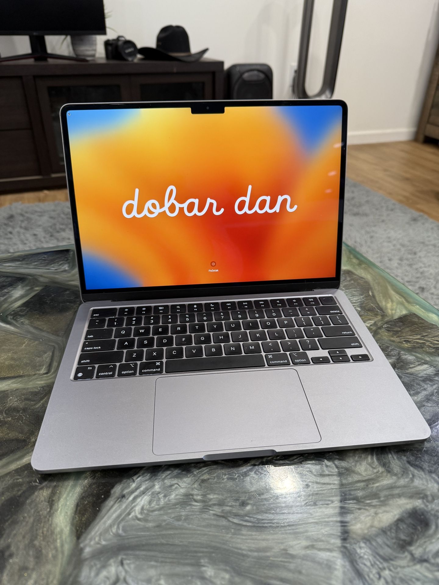 Apple M2 Macbook Air 10-Core
