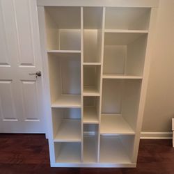 Bookshelf 