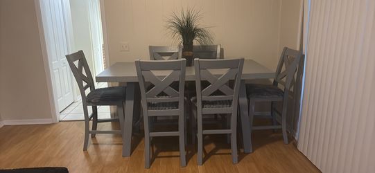 Table 6 Chair Set