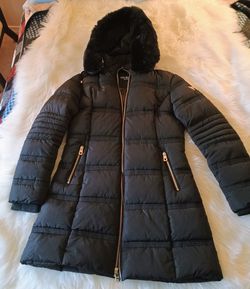 Guess Puffy Coat - Size Medium