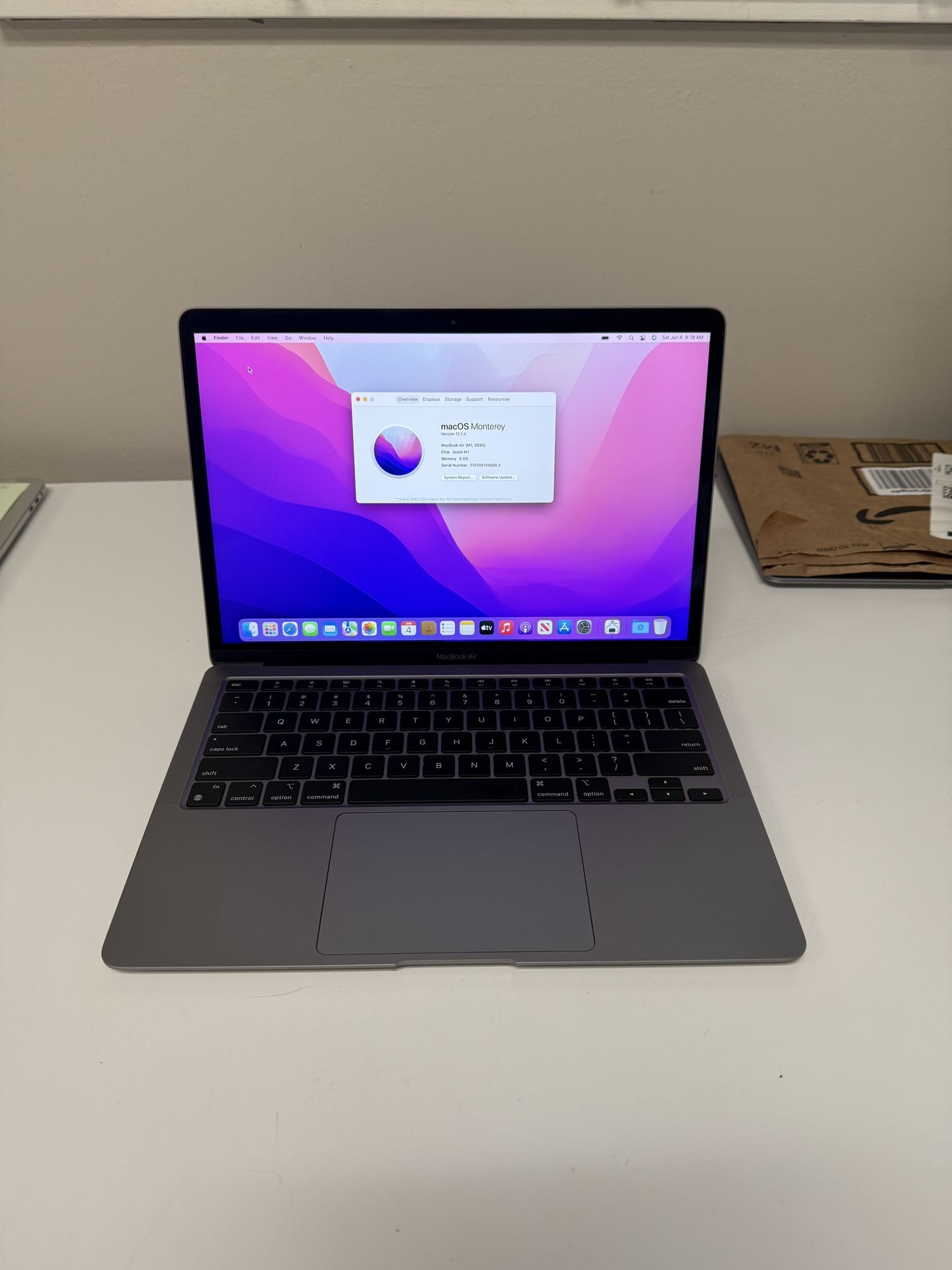 Apple 2020 13” MacBook Air M1 Chip 8gb RAM 128gb Flash macOS Monterey 