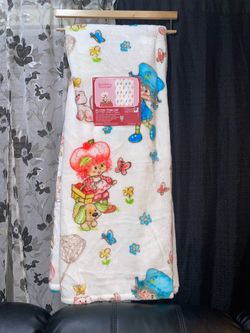 Strawberry Shortcake & Friends Blanket