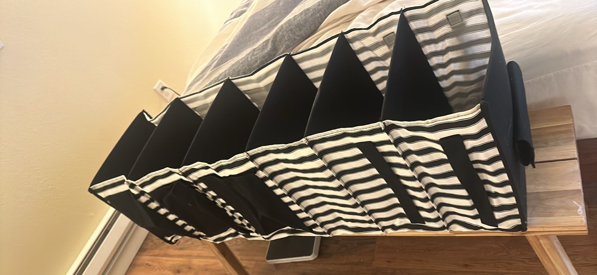 IKEA Clothes Organizer With 6 Compartments Color Black And White