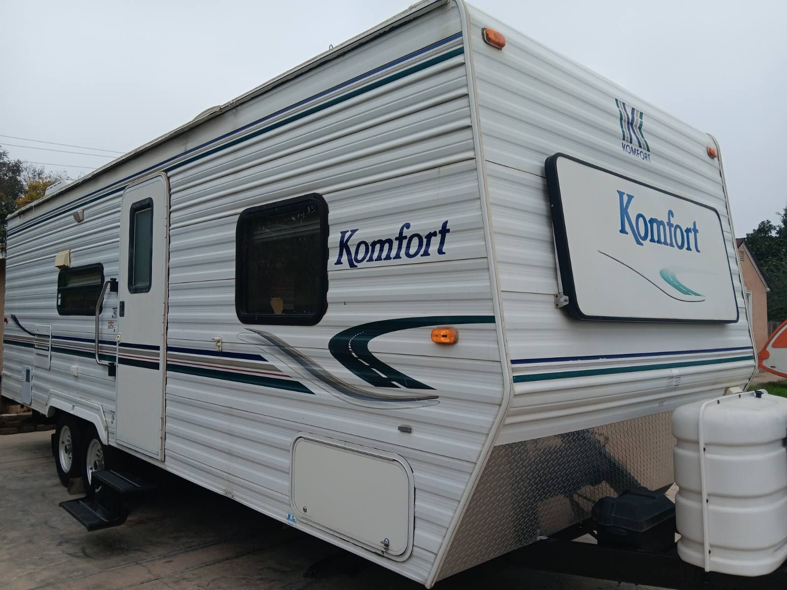 2005 Komfort Travel Trailer