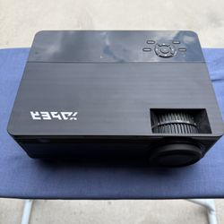 Yaber Projector
