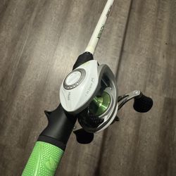 Brand New Lews Mach Baitcasting Fishing Combo. 