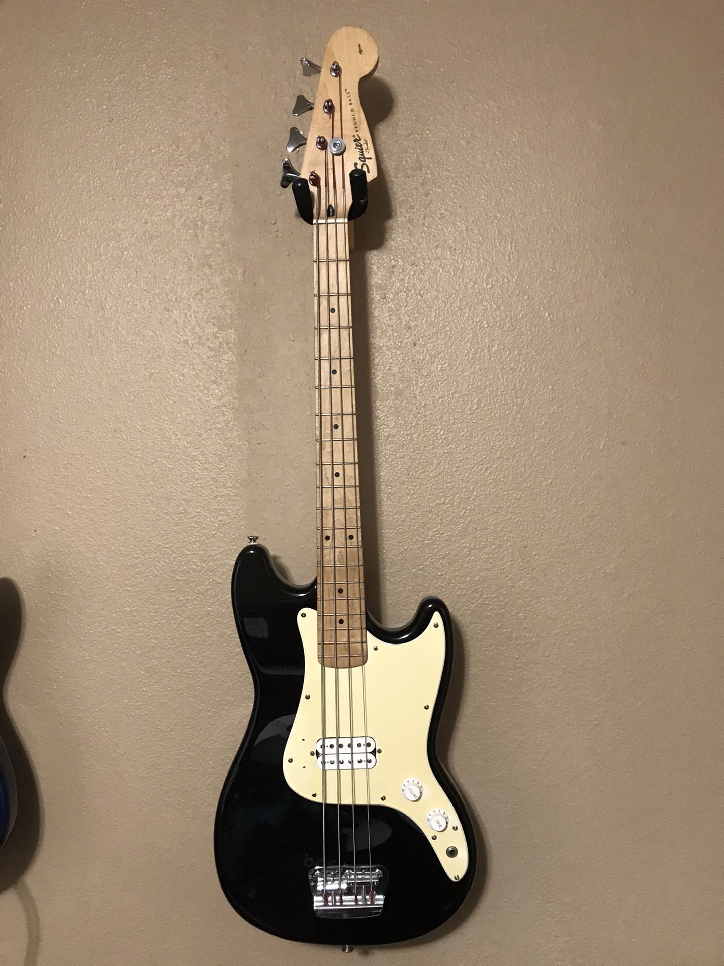 2012 Squier Bronco Bass