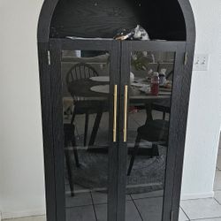 Farmhouse Arch Black Cabinet