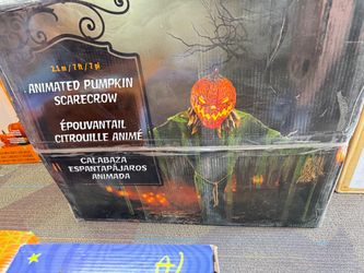 7 FT Animated Pumpkin Scarecrow Halloween Decoration – Lights & Sound