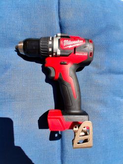 Milwaukee M18  Drill brushless