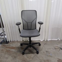 Allsteel Gray Mesh Swivel Office Chair with Adjustable Arms