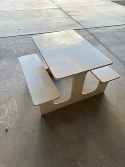 Kids picnic table