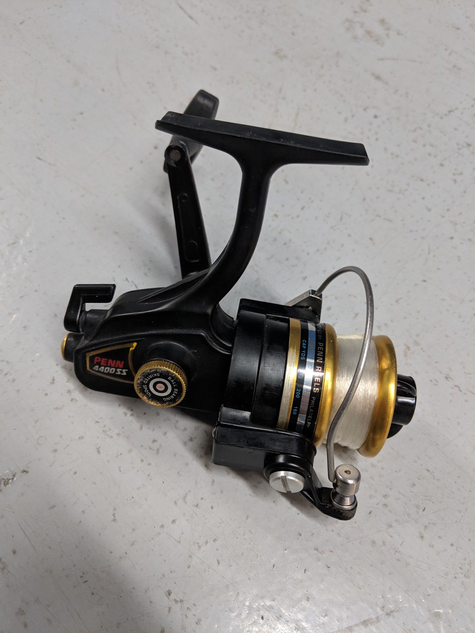 Penn 4400 SS Spinning Reel. Good Condition. Ready for fishing.