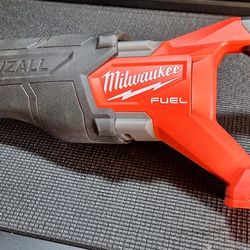 Milwaukee M18 Reciprocating Saw