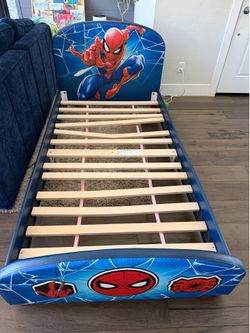 Spiderman Kid's Twin Bed